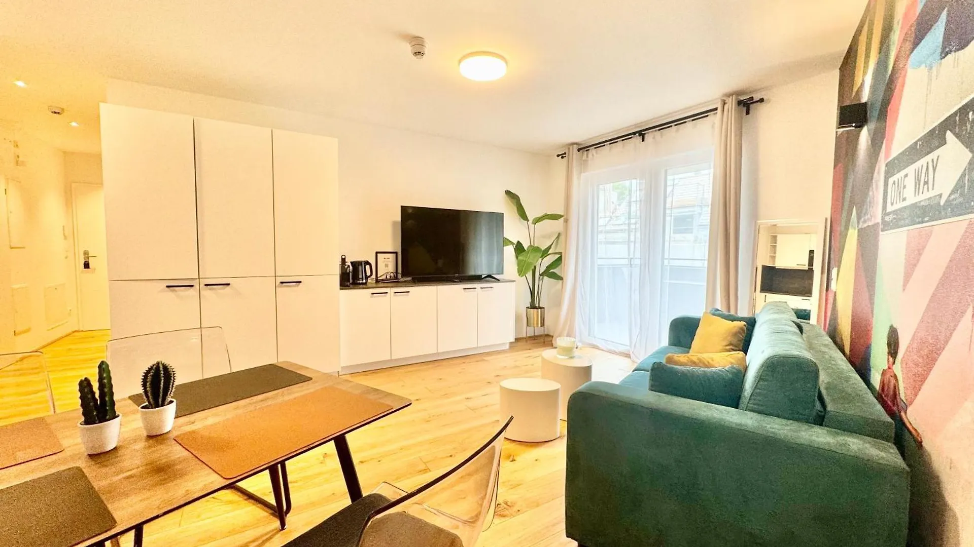 Apartment Wohnung Mit Balkon Vienna