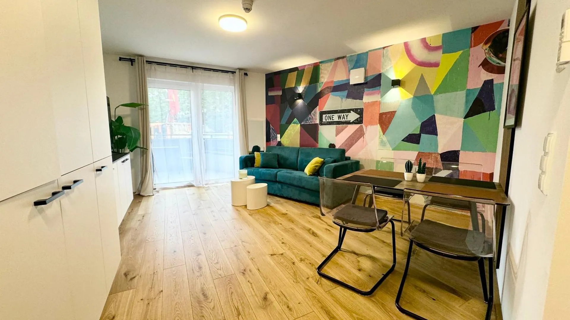 Apartment Wohnung Mit Balkon Vienna