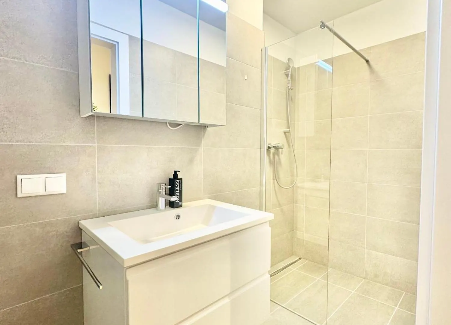 Wohnung Mit Balkon Vienna 0*,